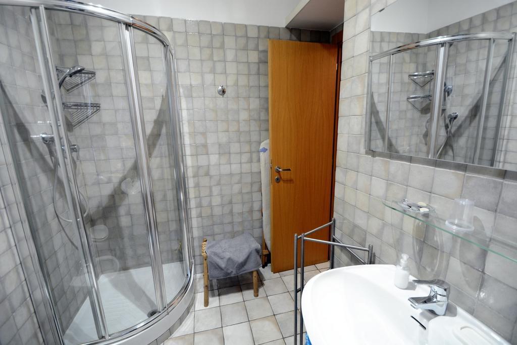 We Love It - Bestbnb Garbatella Rome Bagian luar foto