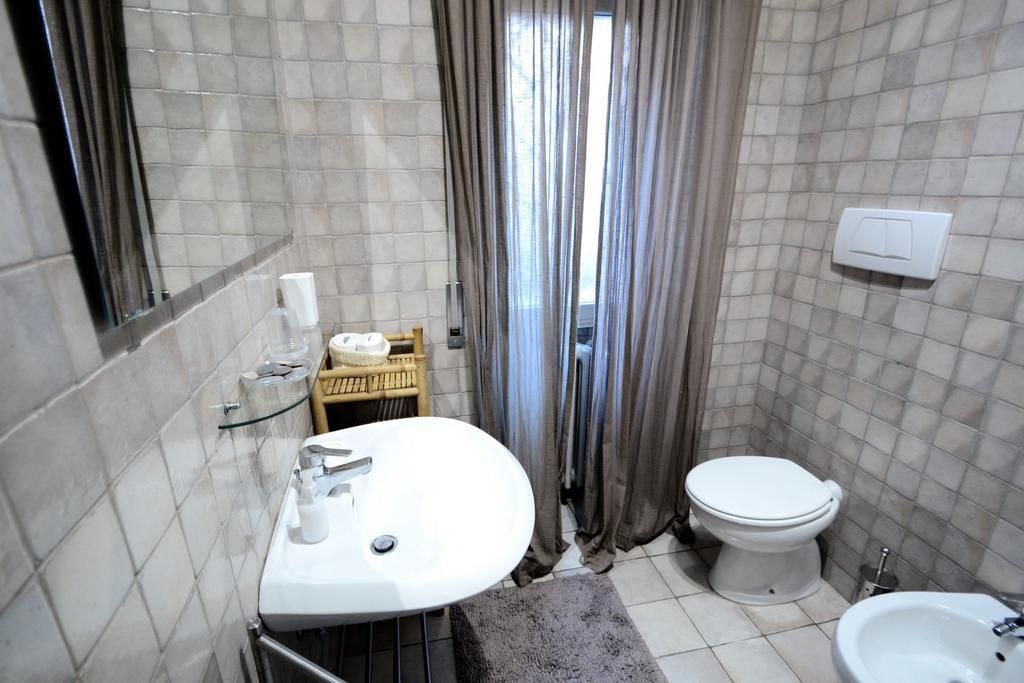 We Love It - Bestbnb Garbatella Rome Bagian luar foto