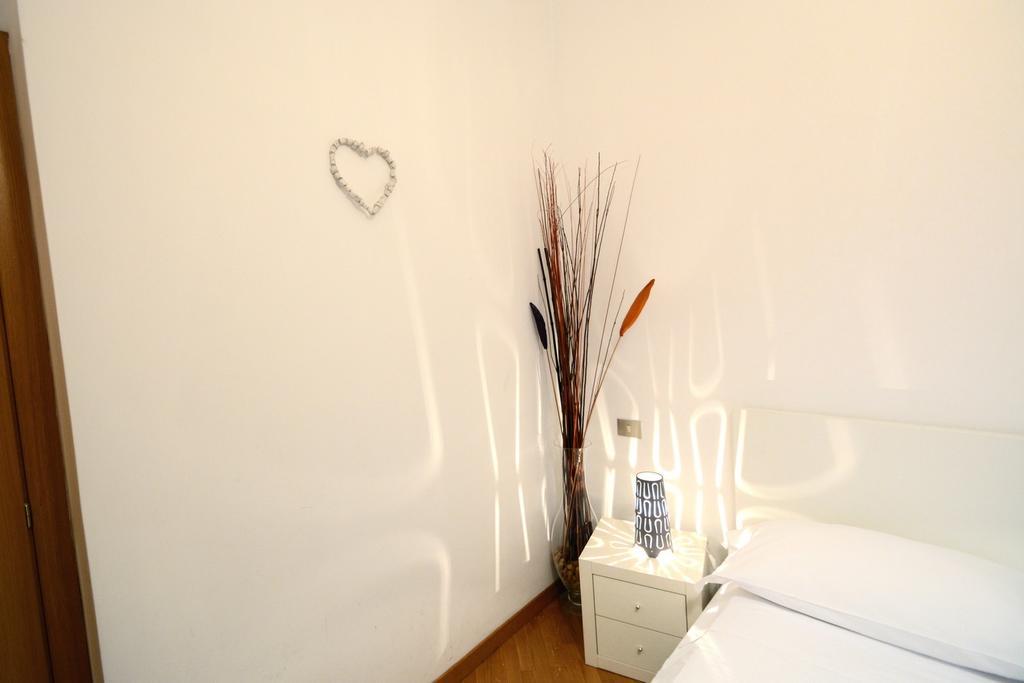 We Love It - Bestbnb Garbatella Rome Bagian luar foto