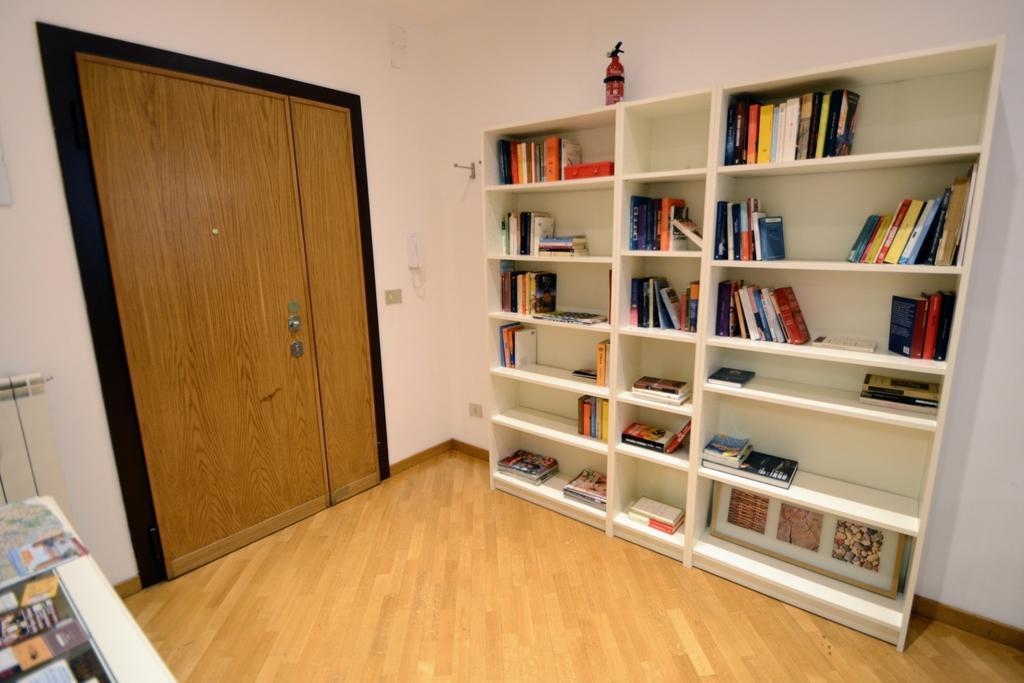 We Love It - Bestbnb Garbatella Rome Bagian luar foto