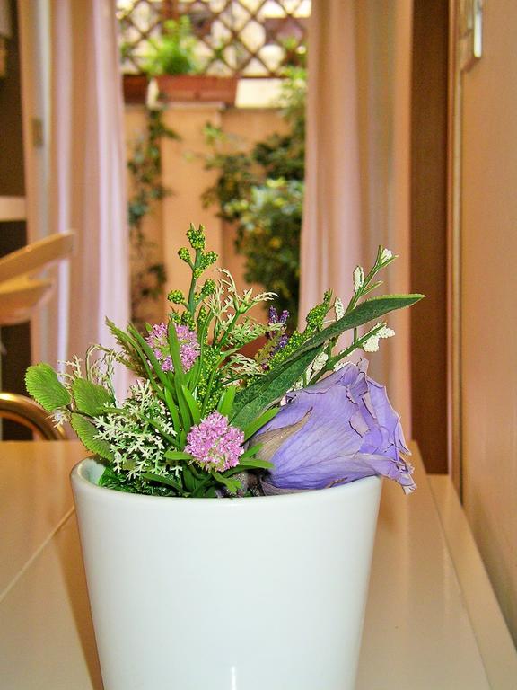 We Love It - Bestbnb Garbatella Rome Bagian luar foto